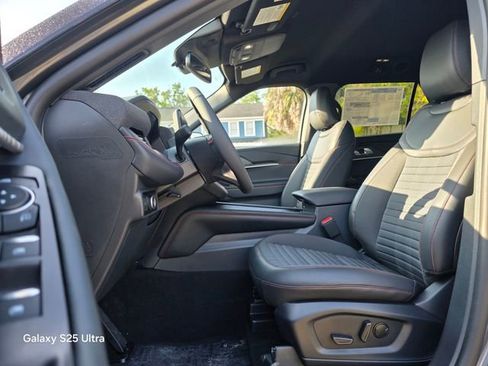 New 2026 Ford Explorer ST-Line w/ ST-Line Street Pack RWD image 9