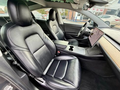 Used 2021 Tesla Model 3 Standard Range Plus image 11