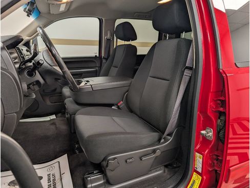 Used 2013 Chevrolet Silverado 2500 LT w/ Interior Plus Package AWD/4WD image 6