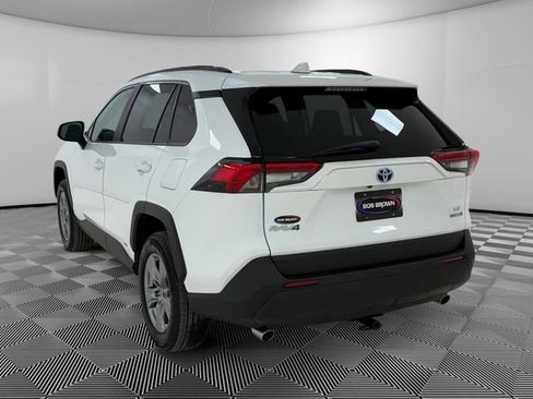 Used 2024 Toyota RAV4 LE image 5