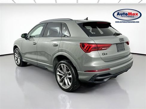 Used 2023 Audi Q3 2.0T Premium w/ Black Optic Sport Package image 6