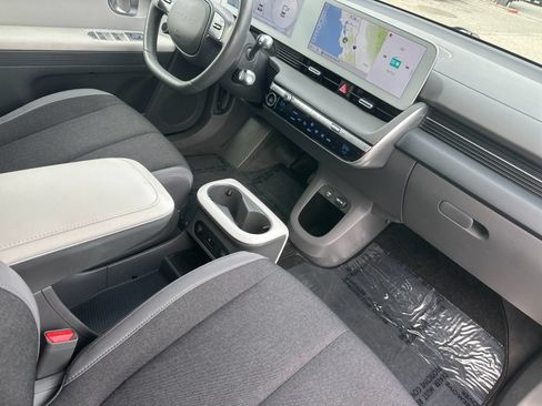 Used 2024 Hyundai Ioniq 5 SEL RWD image 16
