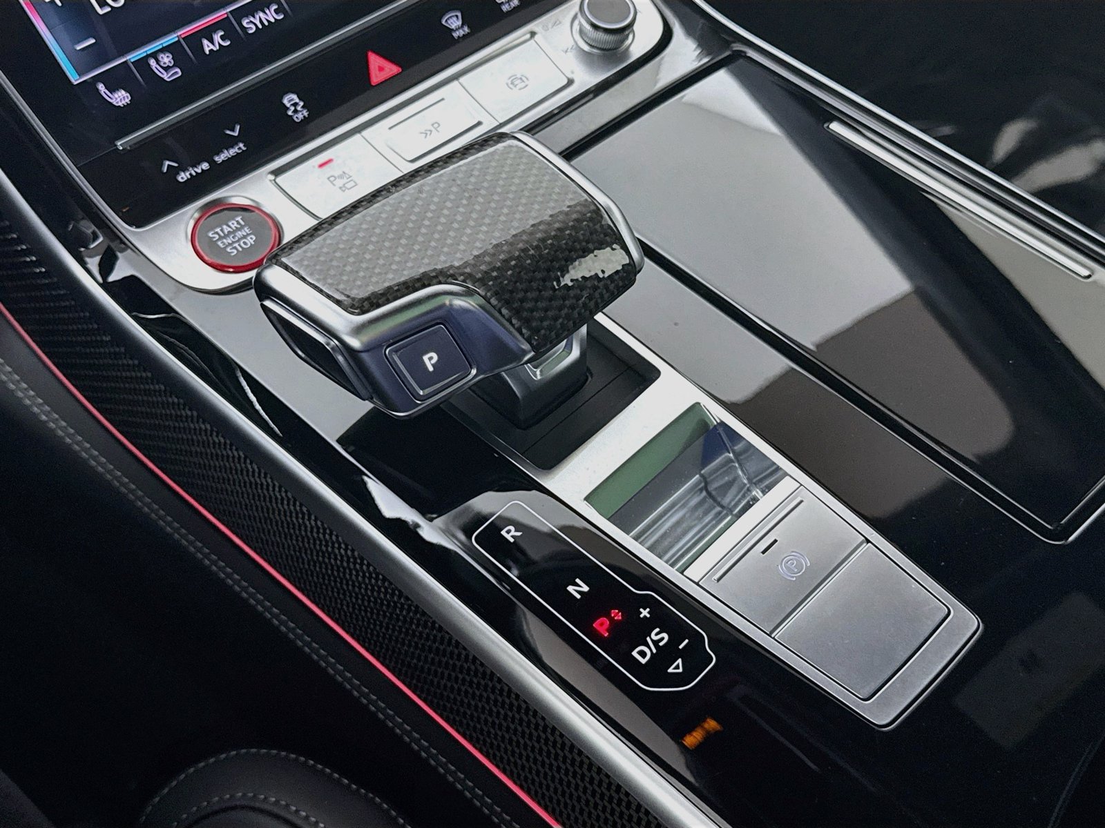 Certified 2025 Audi S8 w/ Executive Package AWD/4WD image 19