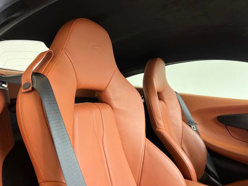 Used 2016 McLaren 570S Coupe RWD image 15