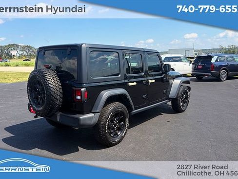 Used 2022 Jeep Wrangler Unlimited Sport AWD/4WD image 7
