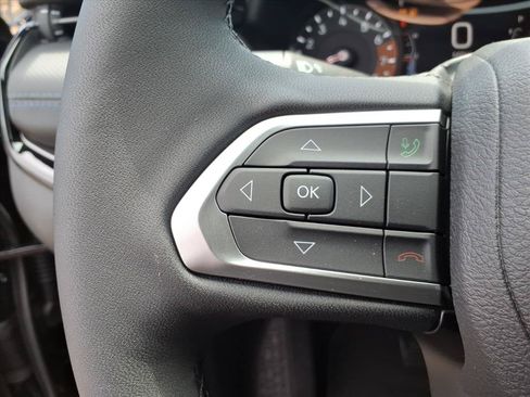 New 2026 Jeep Compass Latitude AWD/4WD image 25