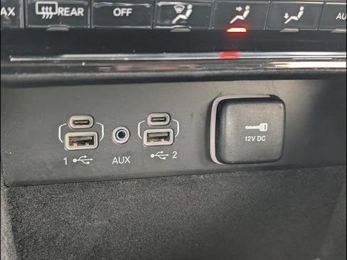 Used 2021 Jeep Grand Cherokee L Limited w/ Trailer Tow Group (B) AWD/4WD image 17