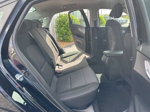 Certified 2024 Kia Forte LXS w/ LXS Technology Package FWD image 35