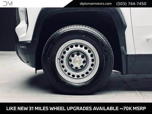 Used 2024 Chevrolet Silverado EV W/T AWD/4WD image 42