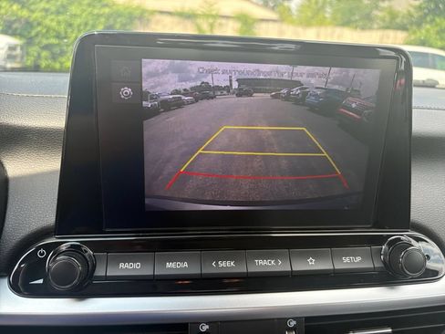 Used 2022 Kia Forte LXS w/ LXS Technology Package FWD image 18