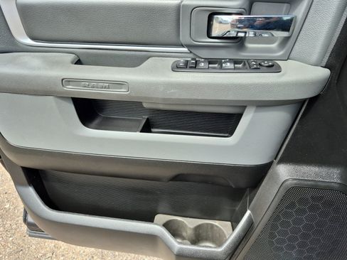 Used 2020 RAM 1500 Classic SLT w/ Luxury Group AWD/4WD image 14