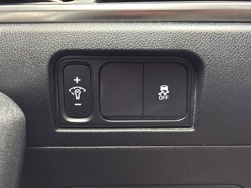 Used 2025 Kia Sorento S w/ Panoramic Sunroof Package FWD image 42