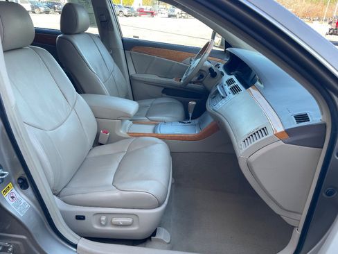 Used 2007 Toyota Avalon Limited image 10