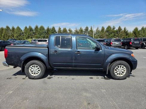 Used 2017 Nissan Frontier SV image 15