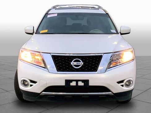 Used 2014 Nissan Pathfinder SL w/ SL Premium Package FWD image 4