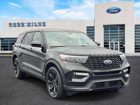 Used 2022 Ford Explorer ST w/ ST Street Pack image 1