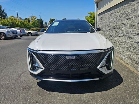 Used 2024 Cadillac Lyriq Tech w/ Driver Assist Package RWD image 11