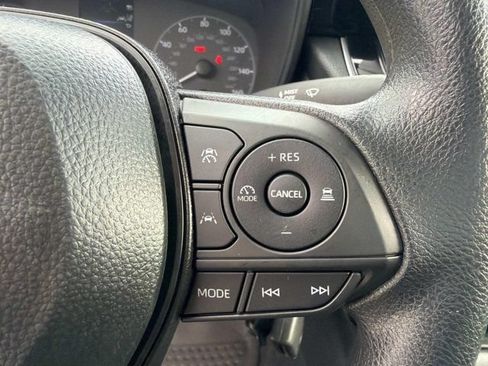 Used 2025 Toyota Corolla LE FWD image 24