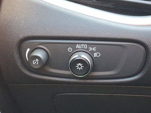 Used 2023 Chevrolet Malibu LT FWD image 29
