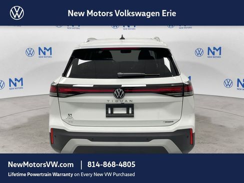 New 2026 Volkswagen Tiguan SE AWD/4WD image 3