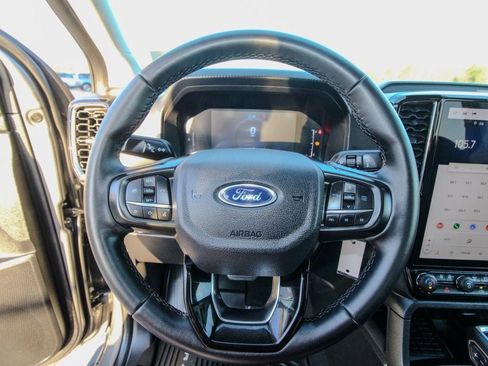 Used 2025 Ford Ranger XLT w/ Equipment Group 301A High AWD/4WD image 19