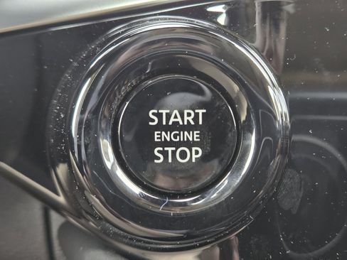 New 2026 Nissan Pathfinder Platinum image 19