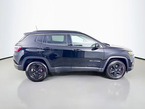 Used 2022 Jeep Compass Latitude w/ Sun and Sound Group image 5