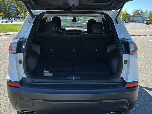 Used 2022 Jeep Cherokee Latitude Lux image 24