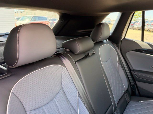 Certified 2026 Volkswagen Tiguan SEL R-Line AWD/4WD image 18