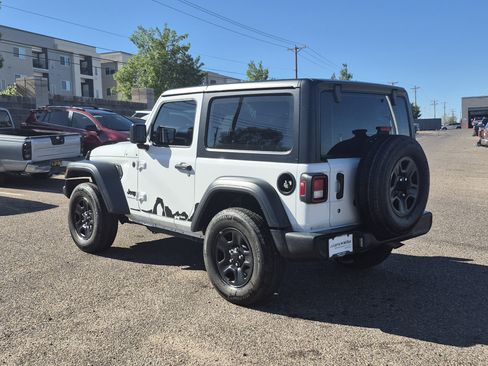 Used 2023 Jeep Wrangler Sport AWD/4WD image 3