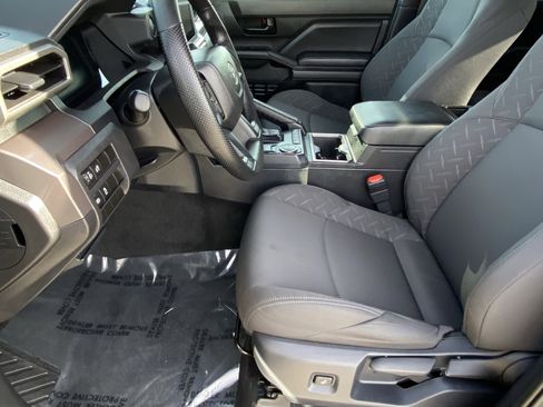 Certified 2026 Toyota Tacoma SR5 image 27