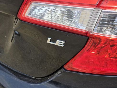 Used 2012 Toyota Camry LE image 7