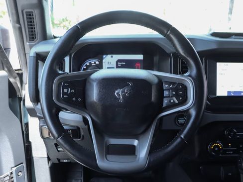 Used 2023 Ford Bronco Big Bend w/ Sasquatch Package AWD/4WD image 21