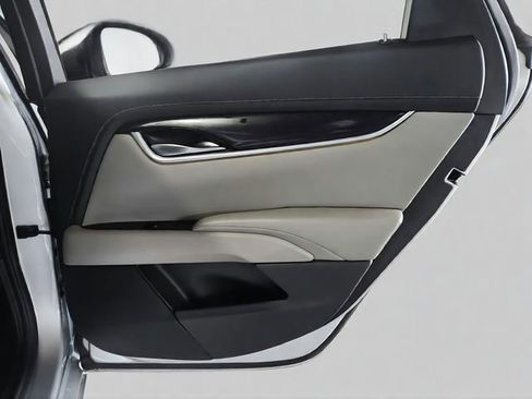 Used 2016 Cadillac XTS Premium FWD image 32
