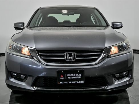 Used 2014 Honda Accord EX image 4