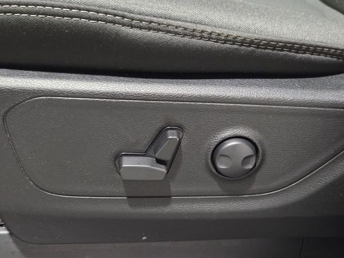 Certified 2023 RAM 1500 Big Horn image 26