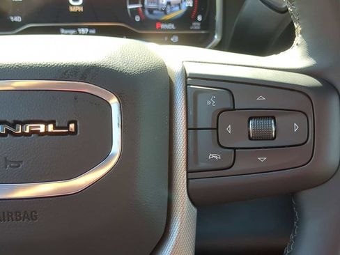 Used 2024 GMC Sierra 2500 Denali w/ Denali Reserve Package image 17