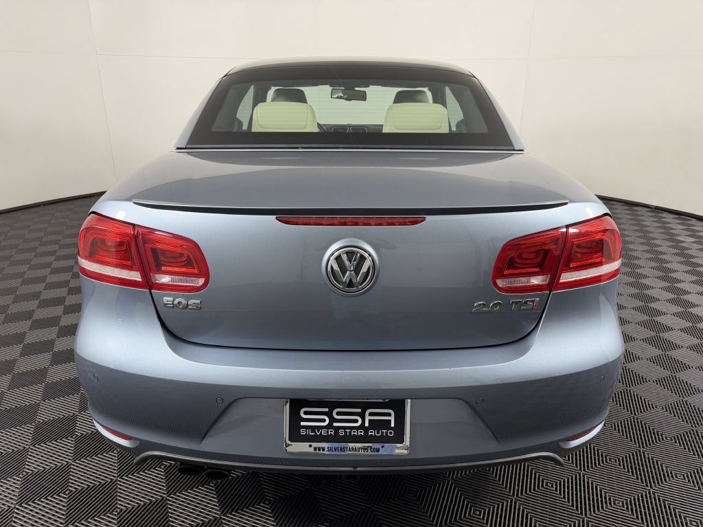 Used 2012 Volkswagen Eos Lux FWD image 11