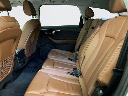 Used 2022 Audi Q7 2.0T Premium image 12