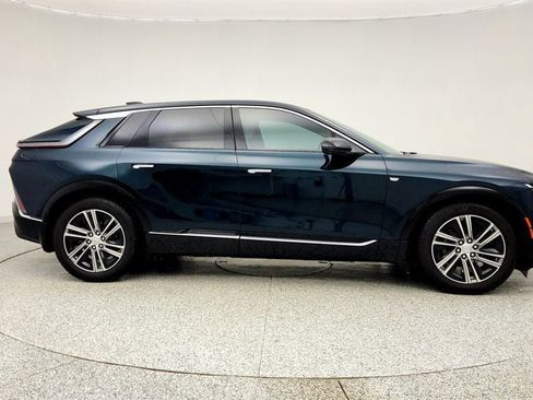 Used 2024 Cadillac Lyriq Luxury image 4