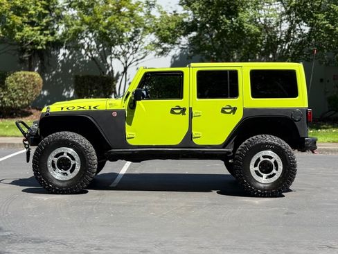 Used 2016 Jeep Wrangler Unlimited Rubicon AWD/4WD image 6