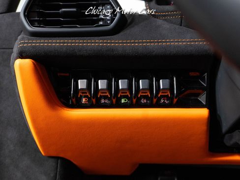 Used 2023 Lamborghini Huracan Tecnica image 26