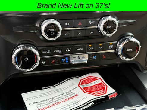 Used 2025 Ford F350 Lariat w/ Lariat Ultimate Package AWD/4WD image 32