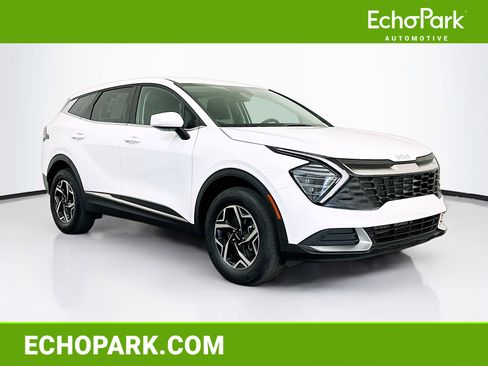 Used 2025 Kia Sportage LX AWD/4WD image 1