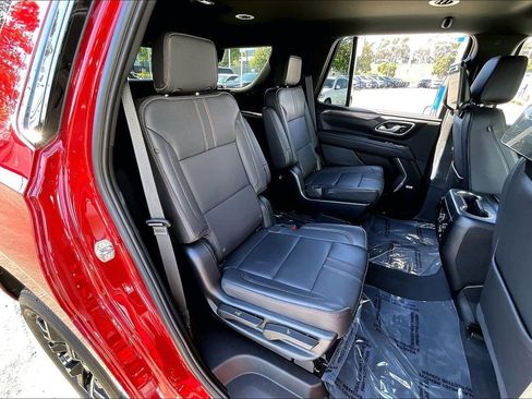 Used 2023 Chevrolet Tahoe RST w/ RST Performance Edition AWD/4WD image 18