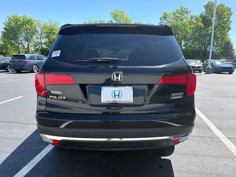 Used 2017 Honda Pilot Touring image 5
