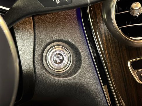 Used 2022 Mercedes-Benz GLC 300 4MATIC image 30