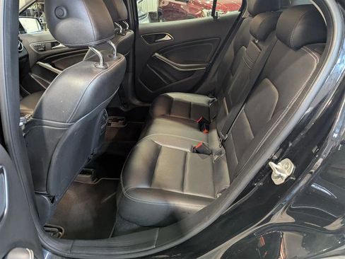 Used 2015 Mercedes-Benz GLA 250 4MATIC image 10