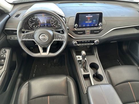 Used 2022 Nissan Altima 2.5 SR image 15