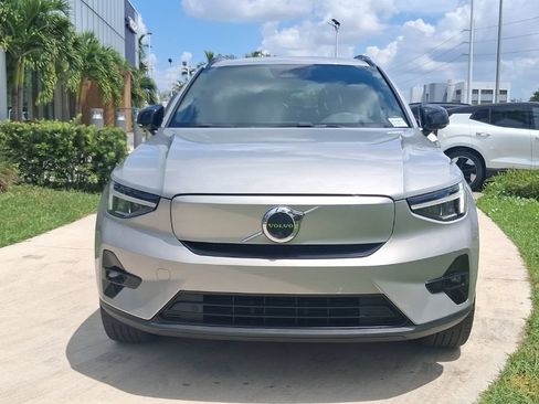 Used 2023 Volvo XC40 Recharge Plus w/ Protection Package Premier AWD/4WD image 2